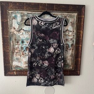 Floral Sleeveless Dry-Fit Women's Top - Black and Purple